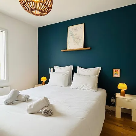 Bien-etre - Piscine Spa, Sauna & Salle De Sport - La Rochelle فيلة
