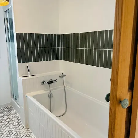 Bien-etre - Piscine Spa, Sauna & Salle De Sport - La Rochelle فيلة *