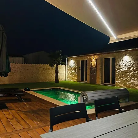 Bien-etre - Piscine Spa, Sauna & Salle De Sport - La Rochelle فيلة Saint-Xandre